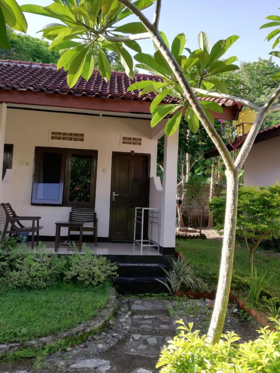 Indah Homestay And Cooking Classes Senggigi Extérieur photo